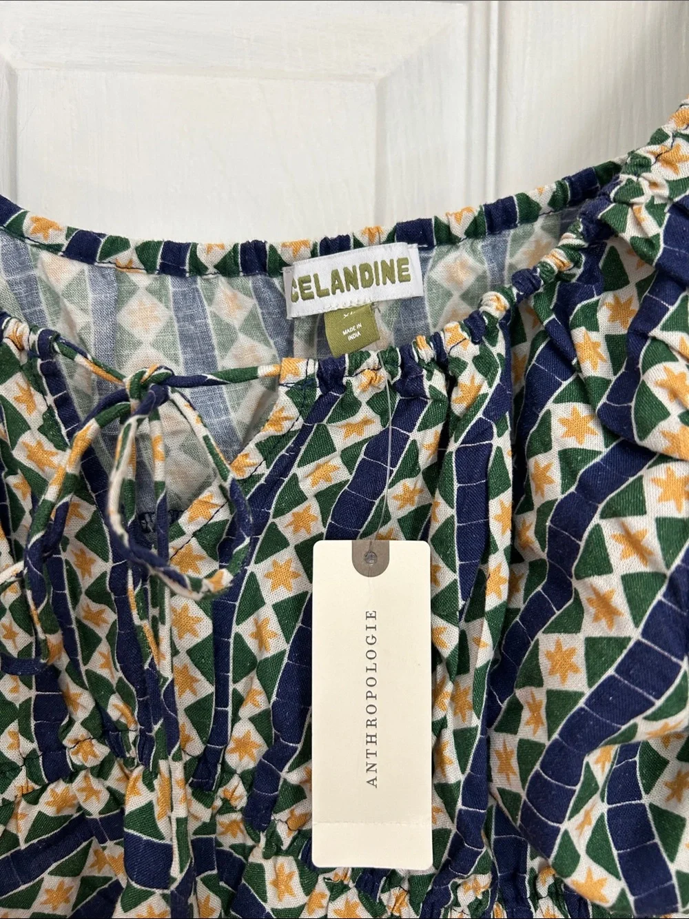 Navy Geometric Tie-Front Crop Top - Picture 5 of 7